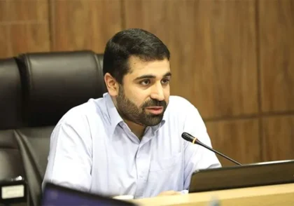 مرد،صندلی،جلسه