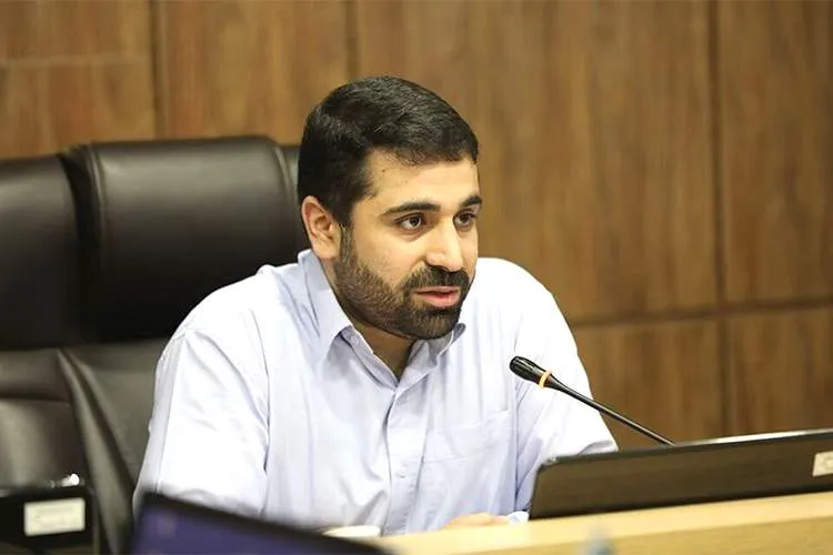 مرد،صندلی،جلسه